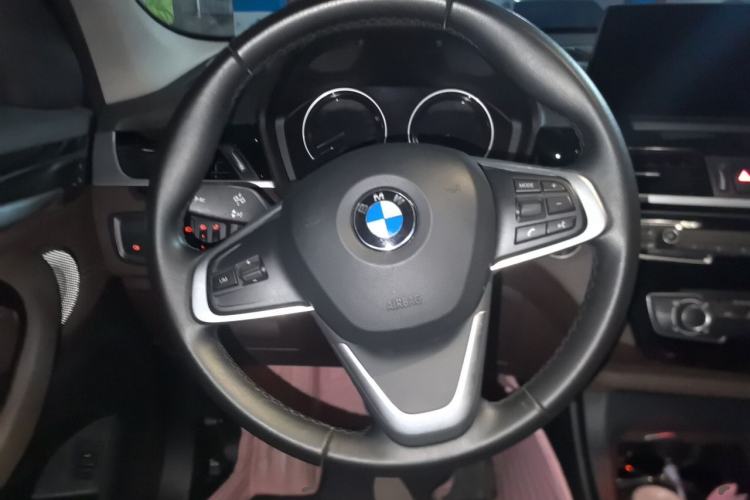 Used BMW X1 2021 sDrive20Li Fashion Model Steering Wheel