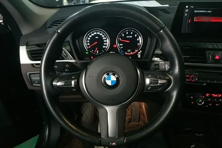 Used BMW X1 2021 sDrive25Li Leading Model Steering Wheel