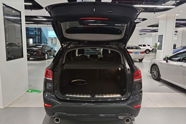 Used BMW X1 2021 Restyled sDrive25Li Leading Edition Trunk