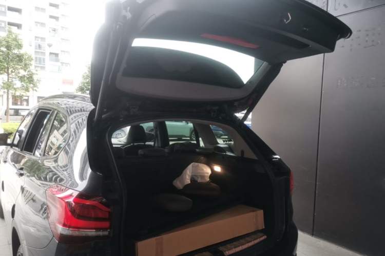 Used BMW X1 2021 Restyled sDrive25Li Leading Edition Trunk