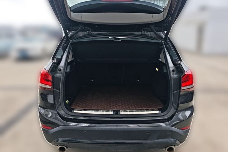 Used BMW X1 2021 sDrive25Li Leading Model Trunk