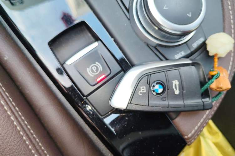 Used BMW X1 2021 sDrive20Li Premium Edition Vehicle Key