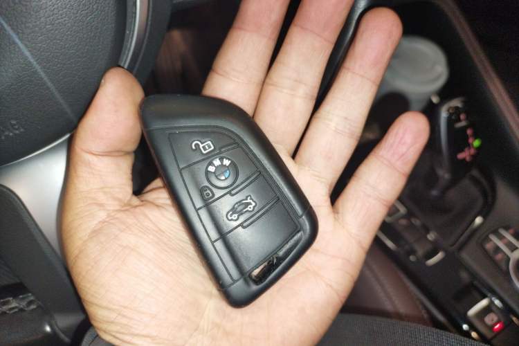 Used BMW X1 2021 sDrive20Li Premium Edition Vehicle Key