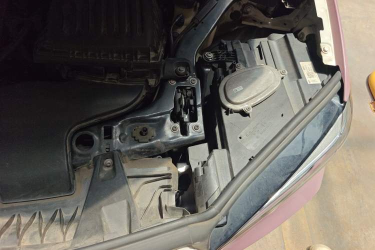 Used BMW X1 2021 sDrive25Li Leading Model Engine Bay Left