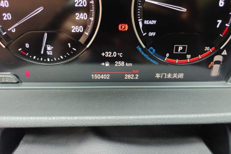 Used BMW X1 2021 sDrive25Li Leading Model Odometer Close Up