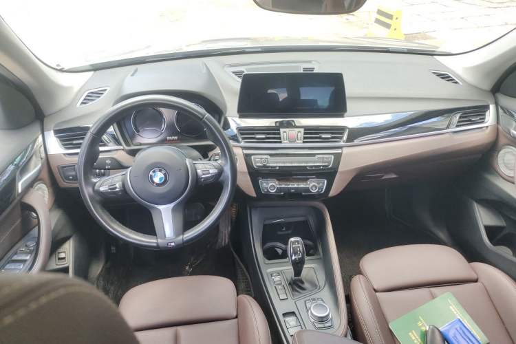 Used BMW X1 2021 sDrive25Li Leading Model Center Console