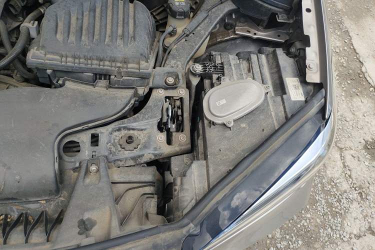 Used BMW X1 2021 sDrive25Li Leading Model Engine Bay Left