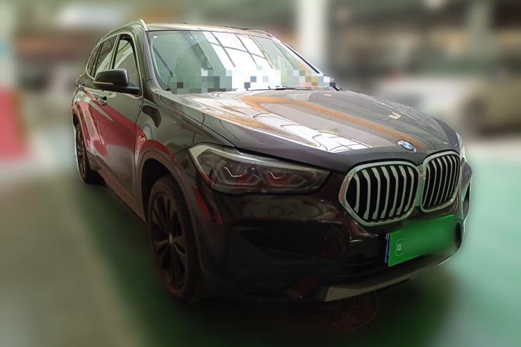 Used BMW X1 2021 Restyled sDrive20Li Fashion Version Front Right 45 Deg