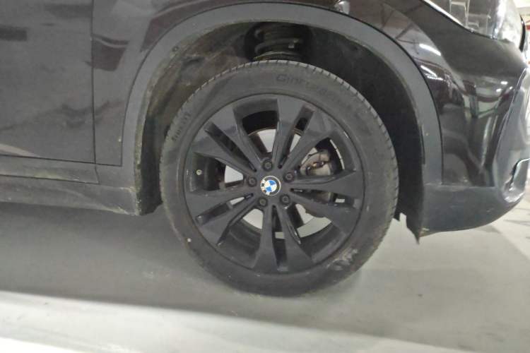 Used BMW X1 2021 sDrive20Li Fashion Model Right Front Wheel Hub