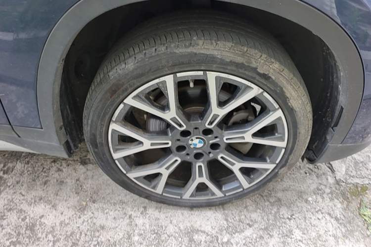 Used BMW X1 2021 xDrive25Li Luxury Model Right Front Wheel Hub