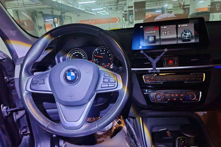 Used BMW X1 2021 sDrive20Li Fashion Model Steering Wheel