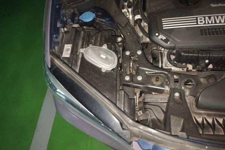 Used BMW X1 2021 Restyled sDrive20Li Fashion Version Engine Bay Right