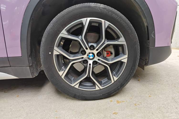 Used BMW X1 2021 sDrive20Li Premium Edition Right Front Wheel Hub