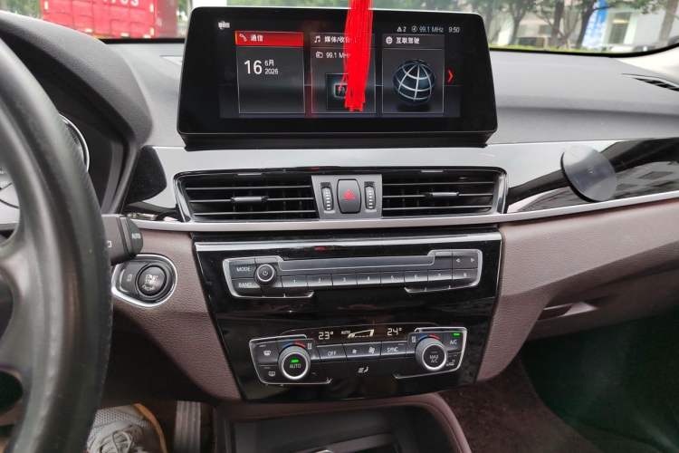 Used BMW X1 2021 sDrive25Li Leading Model Audio And AC Panel