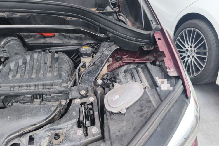 Used BMW X1 2021 sDrive20Li Premium Edition Engine Bay Left