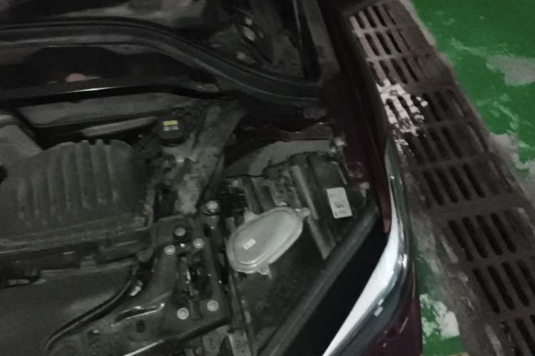 Used BMW X1 2021 sDrive20Li Premium Edition Engine Bay Left