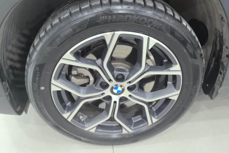 Used BMW X1 2021 Restyled sDrive25Li Leading Edition Exterior 4