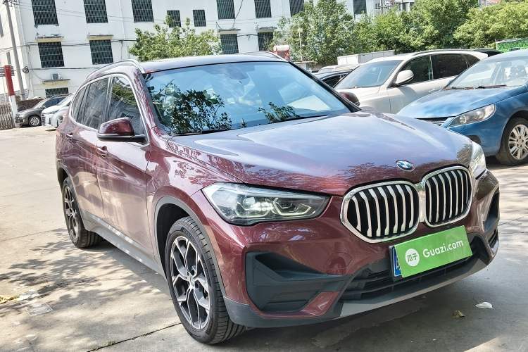 Used BMW X1 2021 Restyled sDrive25Li Leading Edition Front Right 45 Deg