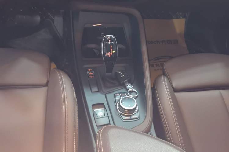 Used BMW X1 2021 Restyled sDrive25Li Leading Edition Gear Lever