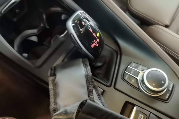 Used BMW X1 2021 sDrive25Li Leading Model Gear Lever