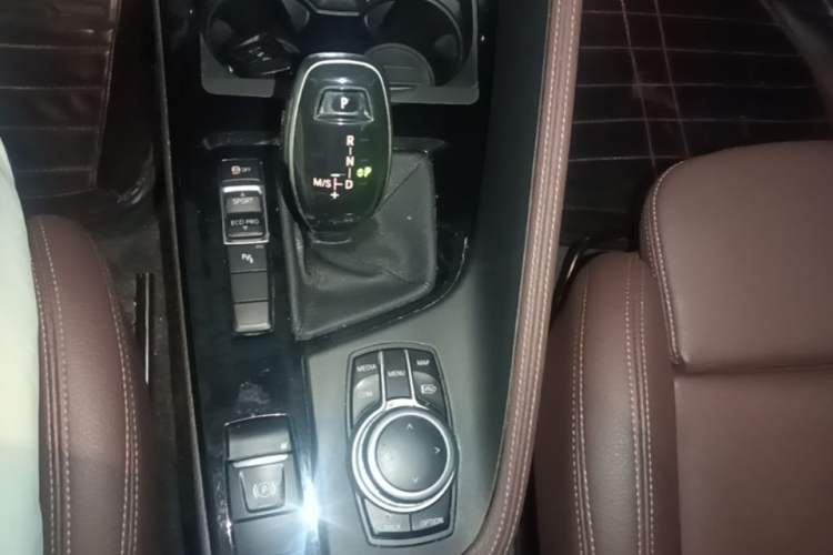 Used BMW X1 2021 sDrive20Li Premium Edition Gear Lever