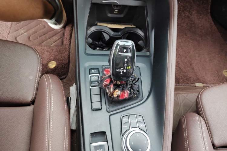 Used BMW X1 2021 sDrive25Li Leading Model Gear Lever