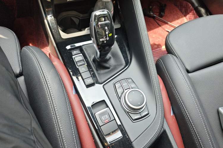 Used BMW X1 2021 xDrive25Li Luxury Model Gear Lever