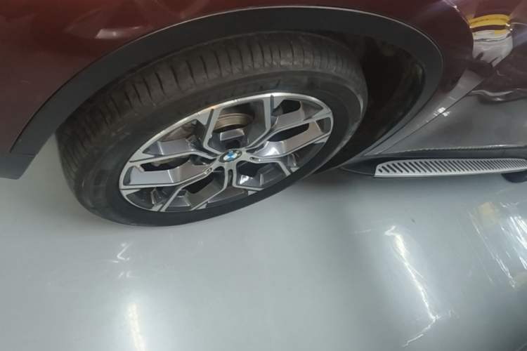 Used BMW X1 2021 sDrive20Li Premium Edition Left Front Wheel Hub