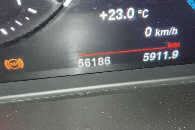 Used BMW X1 2021 sDrive20Li Premium Edition Odometer Close Up
