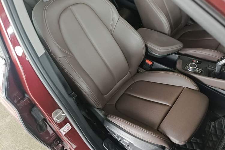 Used BMW X1 2021 sDrive25Li Leading Model Right Front Seat