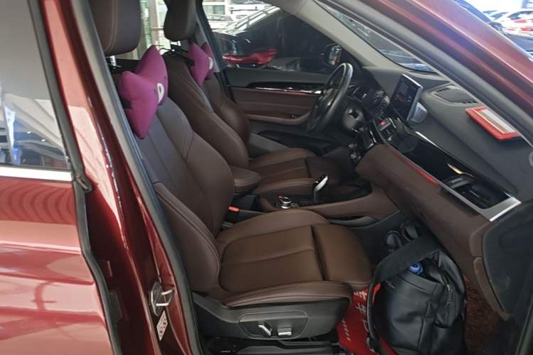 Used BMW X1 2021 sDrive25Li Leading Model Right Front Seat