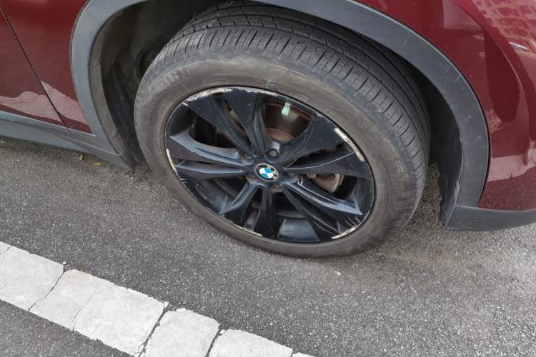 Used BMW X1 2021 Restyled sDrive20Li Fashion Version Right Front Wheel Hub