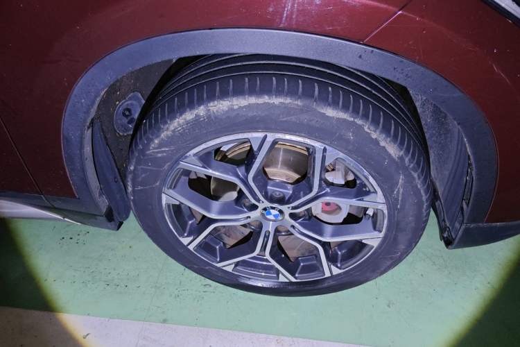 Used BMW X1 2021 sDrive20Li Premium Edition Right Front Wheel Hub