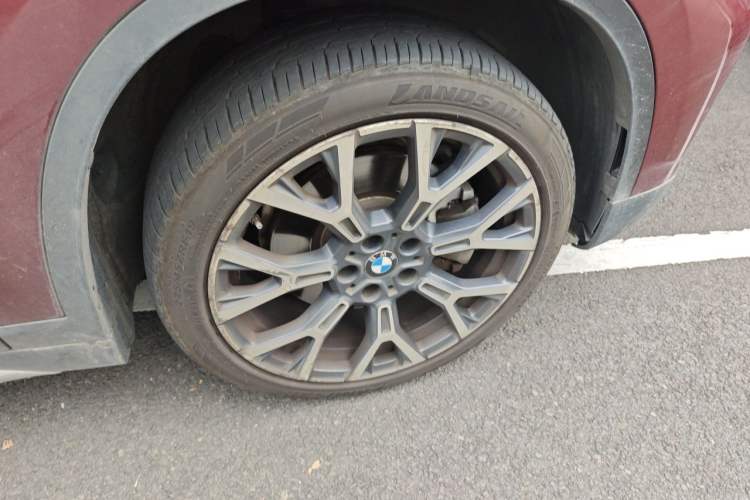 Used BMW X1 2021 xDrive25Li Luxury Model Right Front Wheel Hub