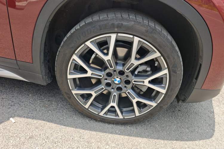 Used BMW X1 2021 xDrive25Li Luxury Model Right Front Wheel Hub