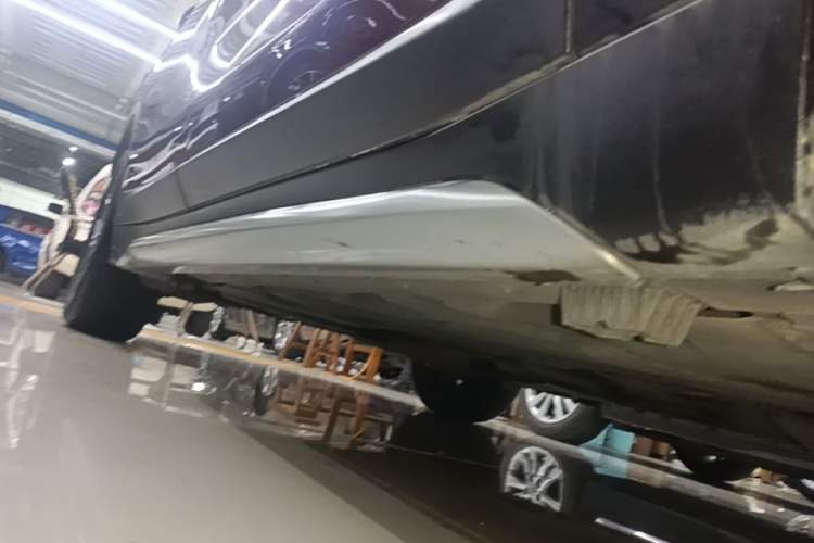 Used BMW X1 2021 sDrive20Li Premium Edition Right Side Sill
