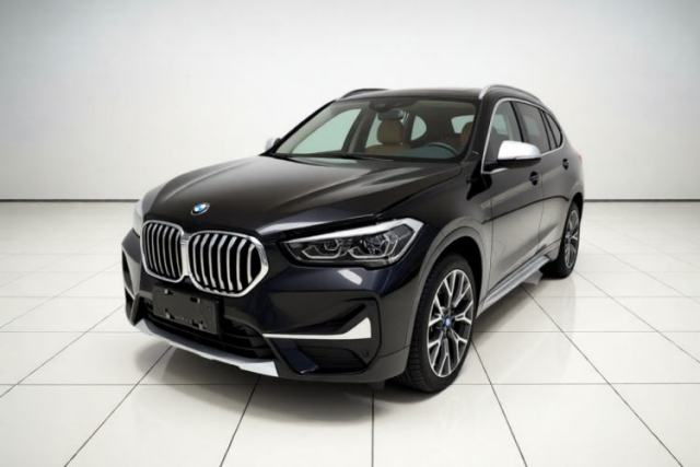 BMW X1 2021 xDrive25Li Luxury Model d’occasion