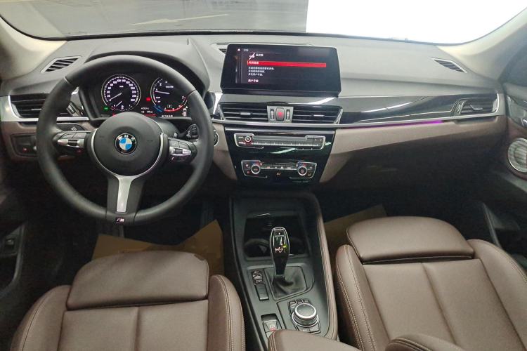 Used BMW X1 2021 sDrive25Li Leading Model Center Console