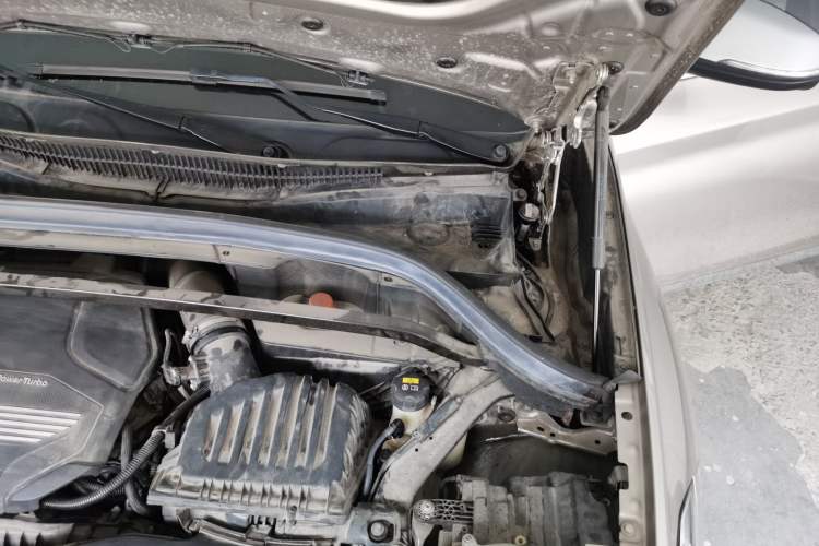 Used BMW X1 2021 sDrive20Li Premium Edition Engine Bay Left