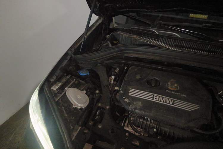 Used BMW X1 2021 Restyled sDrive20Li Premium Edition Engine Bay Right