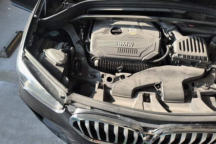 Used BMW X1 2021 sDrive25Li Leading Model Engine Bay Right