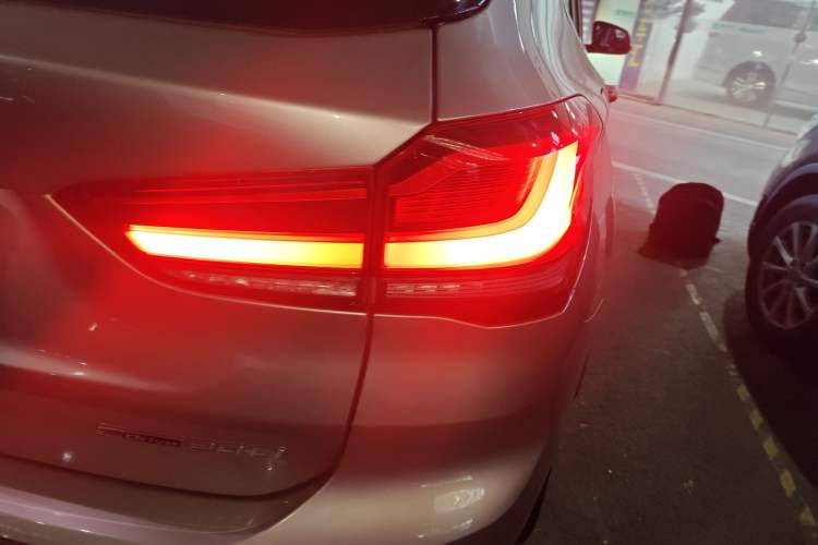Used BMW X1 2021 Restyled sDrive20Li Fashion Version Right Rear Taillight