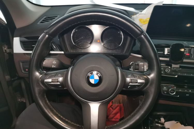 Used BMW X1 2021 sDrive20Li Premium Edition Steering Wheel