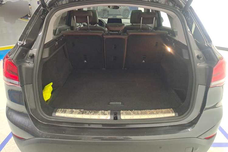 Used BMW X1 2021 sDrive25Li Leading Model Trunk