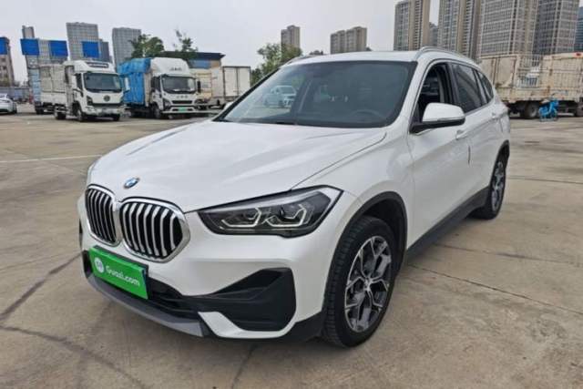 Ojetý BMW X1 2021 sDrive25Li Leading Model