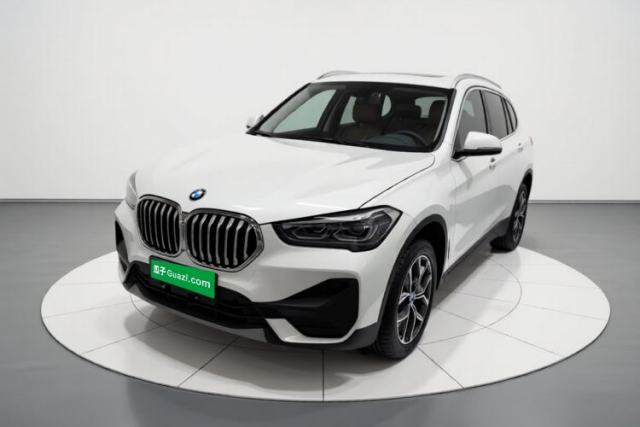 BMW X1 2021 sDrive25Li Leading Model с пробегом