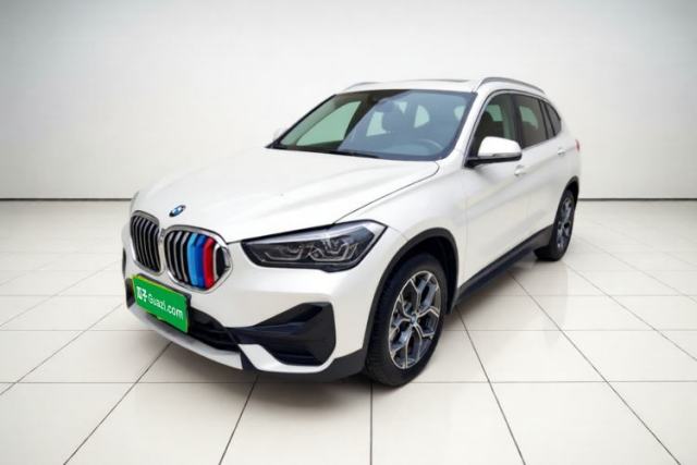 Ojetý BMW X1 2021 Restyled sDrive25Li Leading Edition