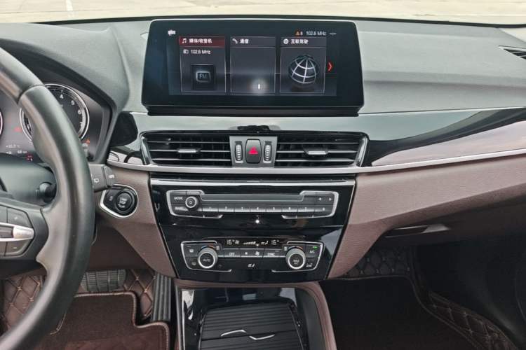 Used BMW X1 2021 sDrive25Li Leading Model Audio And AC Panel