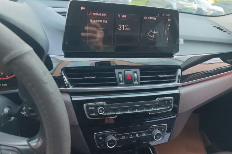 Used BMW X1 2021 sDrive25Li Leading Model Audio And AC Panel