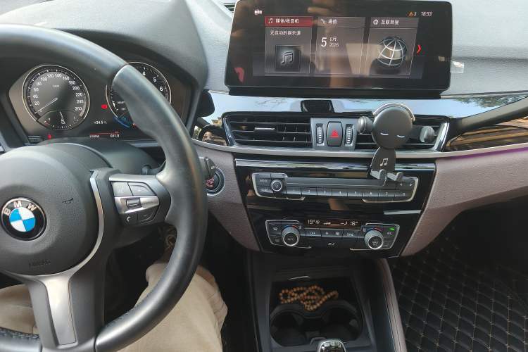 Used BMW X1 2021 Restyled sDrive25Li Leading Edition Audio And AC Panel